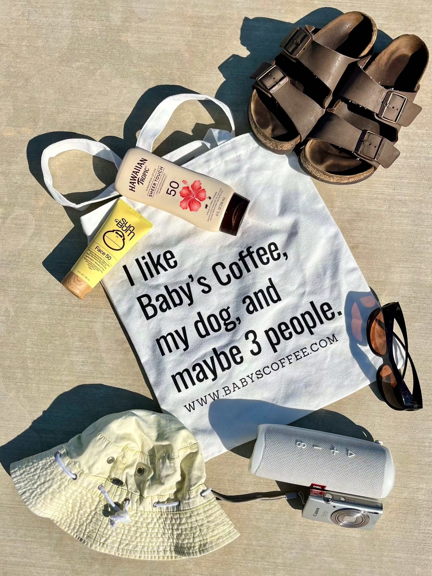 Small tote bag with zipper and interior pocket, lightweight and machine washable